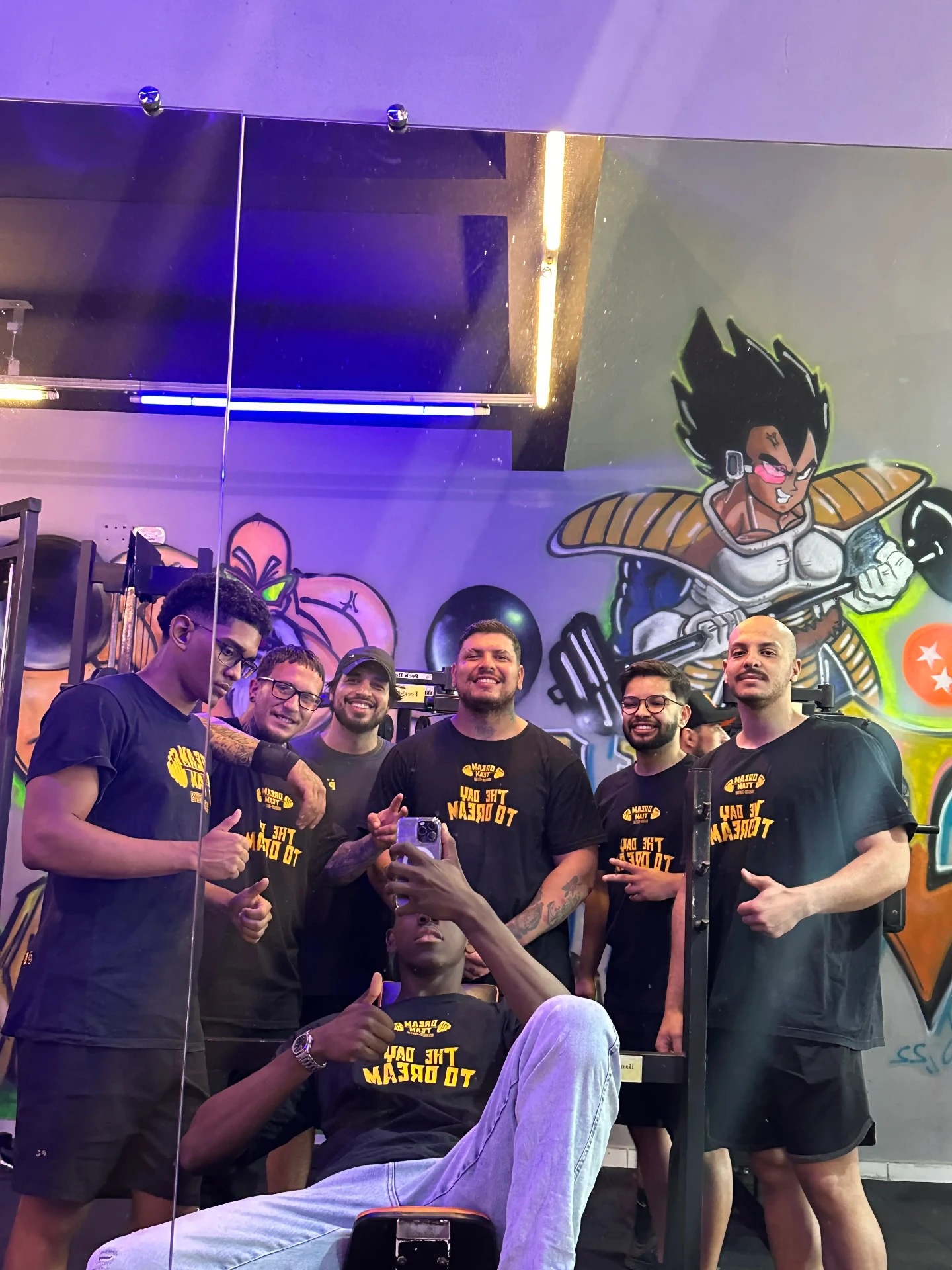 Iuri Barbosa e equipe Fome de Força na academia